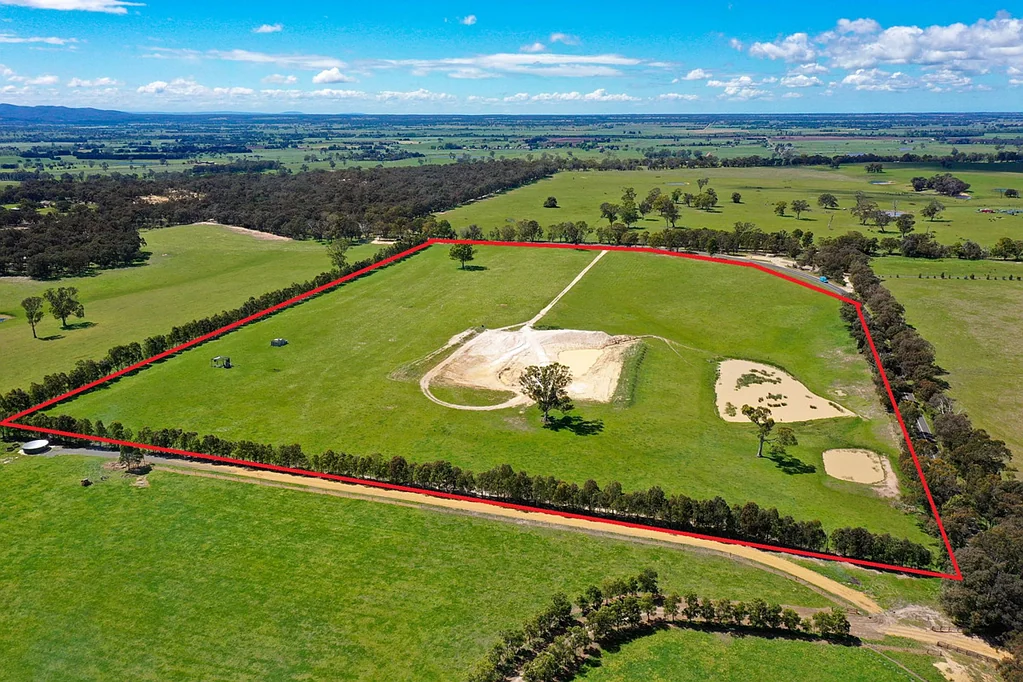 Boisdale 40 ACRES OF GRAZING LAND WITH MOUNTAIN VIEWS