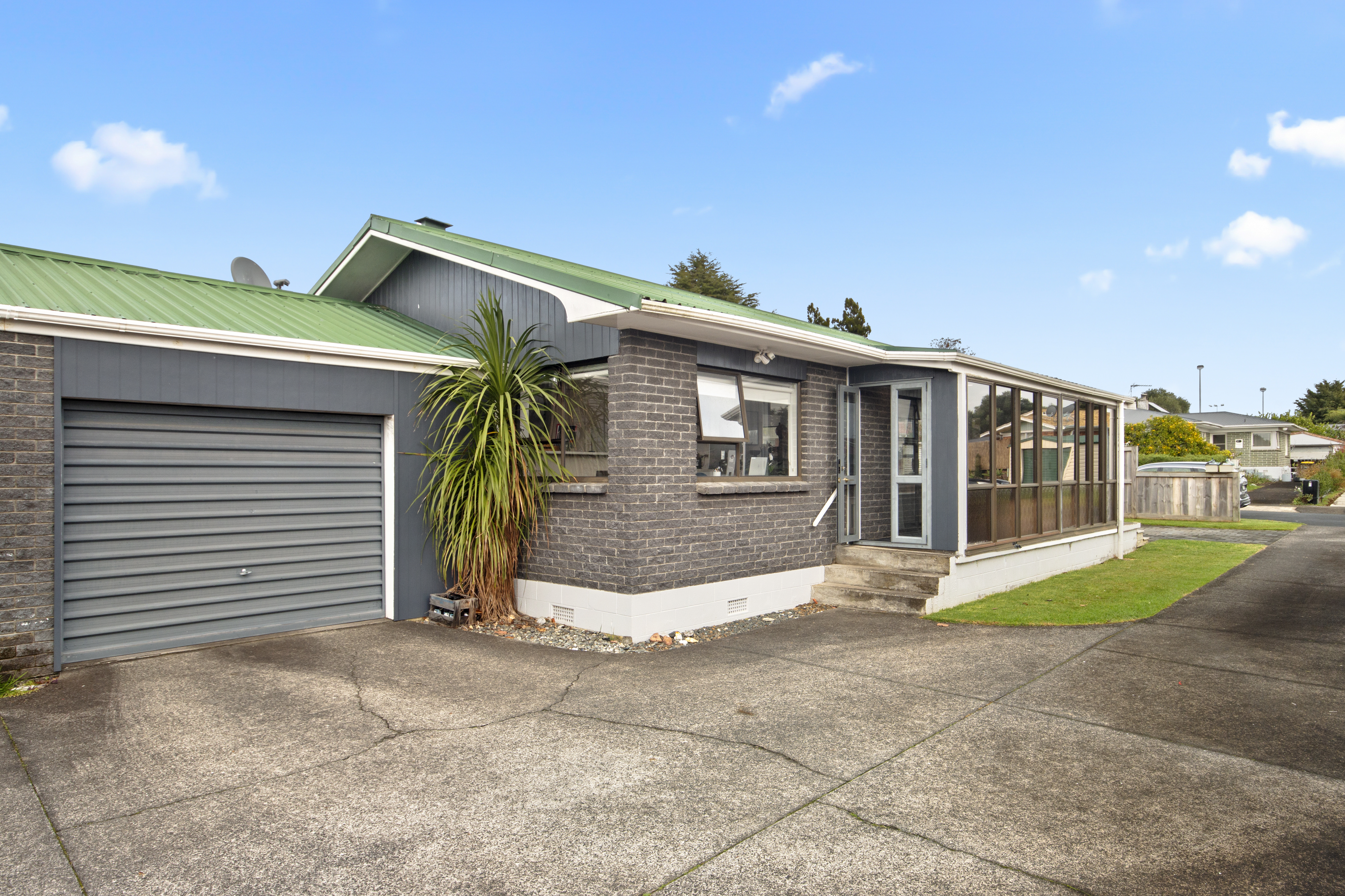 12a Landscape Road, Pukekohe