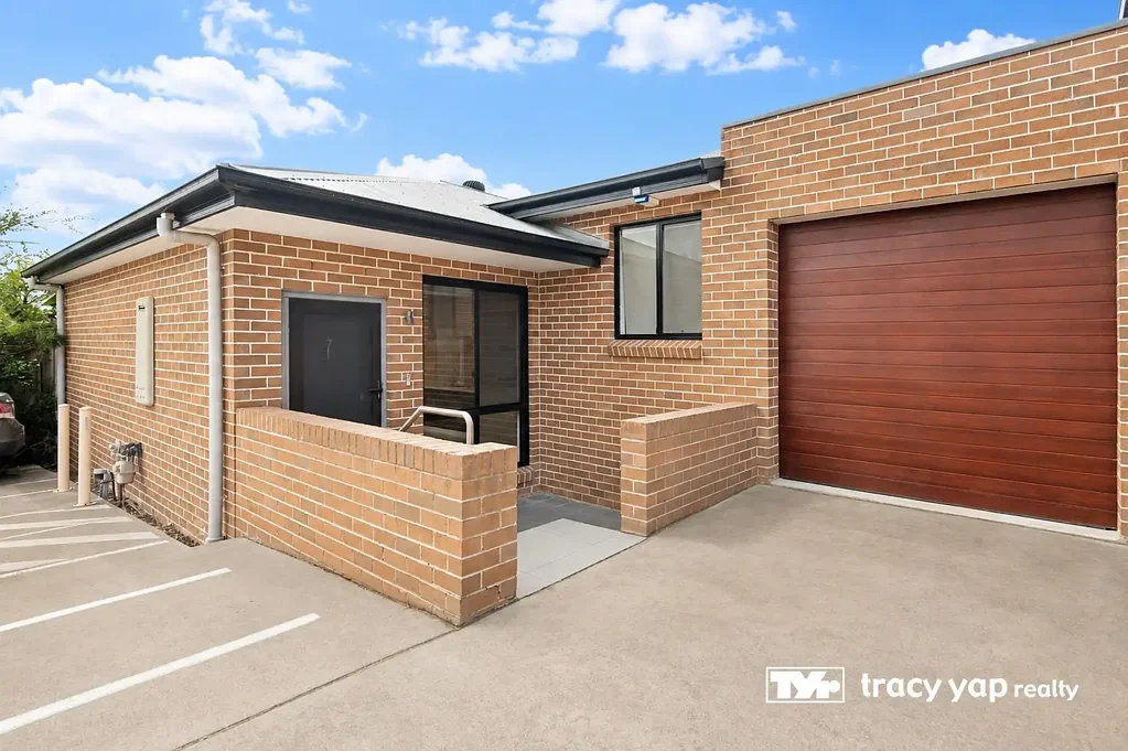 Eastwood 4房 全砖北向别墅 | 距 Eastwood Station 500米 Full Brick North-Facing Villa | 500m to Eastwood Station