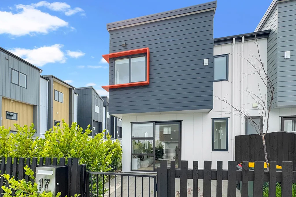 Three bedroom home in Flat Bush