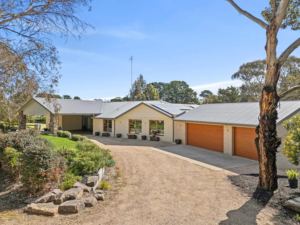Bellbrae 4Moenga GREAT VALUE & MOTIVATED VENDORS!! - THE PINNACLE OF ACREAGE LIVING!!