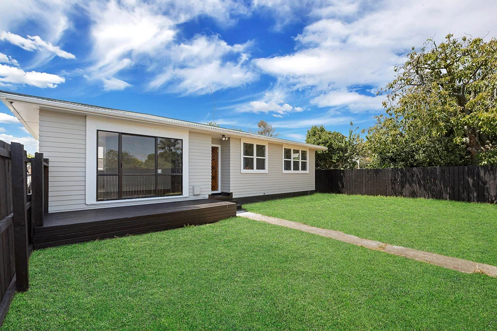 Papakura 3Habitaciones SECURED – RENOVATED ROAD FRONTAGE OPPORTUNITY