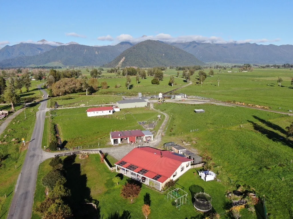 Hokitika  Highly regarded dairy unit