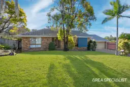 12 Kilmarnock Close, Highland Park