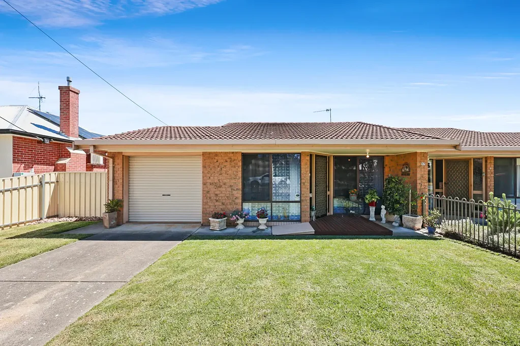 1/17 Acraman Street, Victor Harbor, SA 5211