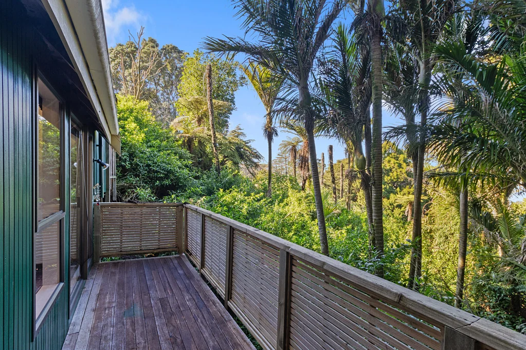 Hillsborough 4房  Private Native Bush Retreat with Harbour Views