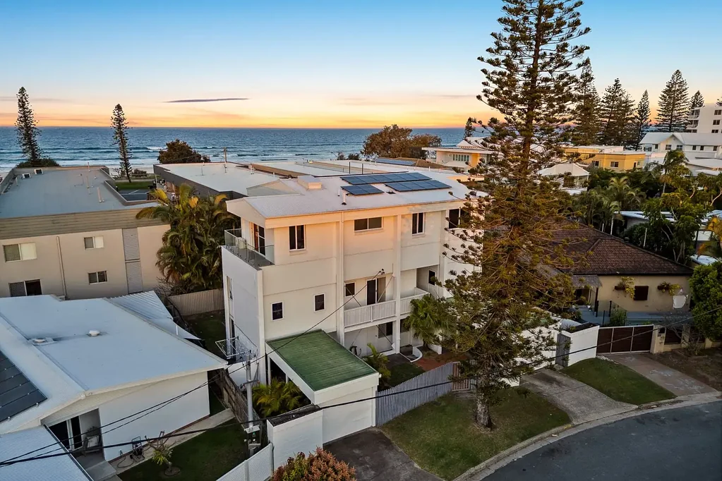50 Messines Crescent, Miami, QLD 4220