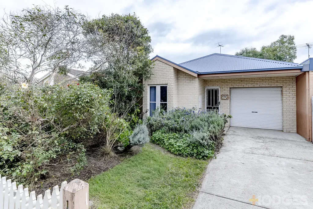 Ocean Grove 3房  Coastal Charm & Convenience: Modern Living in Prime Ocean Grove