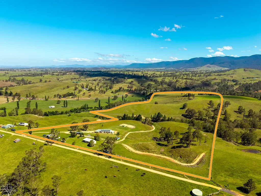 Bemboka 4 Slaapkamer 65 ACRES WITH BEMBOKA RIVER FRONTAGE