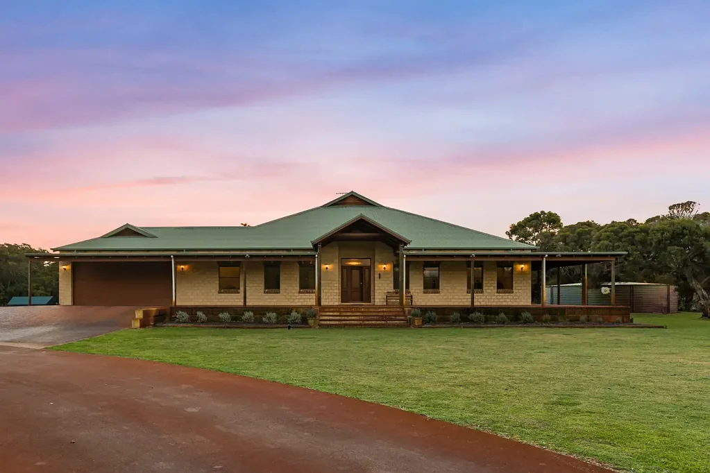 Oakford 5房  A Magnificent Country Estate – Luxury, Space & Lifestyle Combined