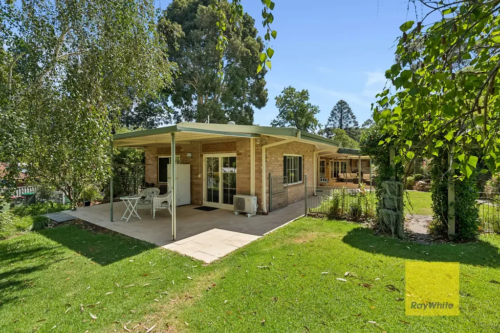 6 Lindsay Street, Kalamunda, WA 6076