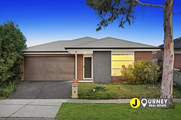 12 Brocker Street, Clyde North