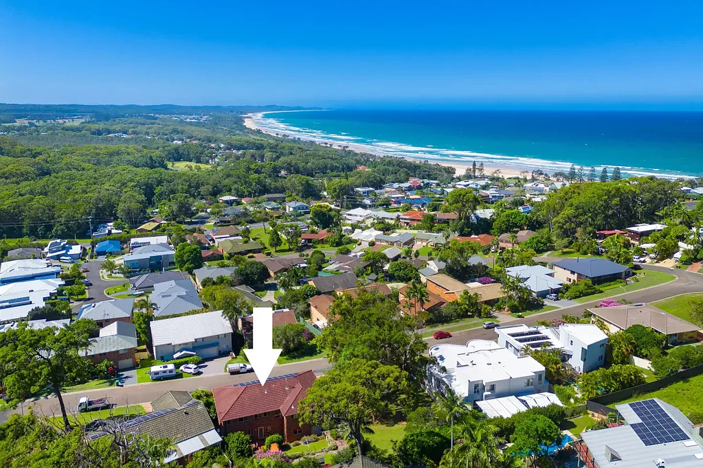 Bonny Hills 5房  Elevated Coastal Living with Ocean Views