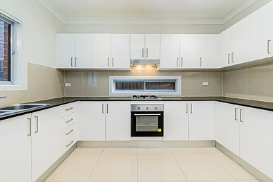 3/8 Holland Crescent, Casula, NSW 2170, 3房, 2浴, Townhouse
