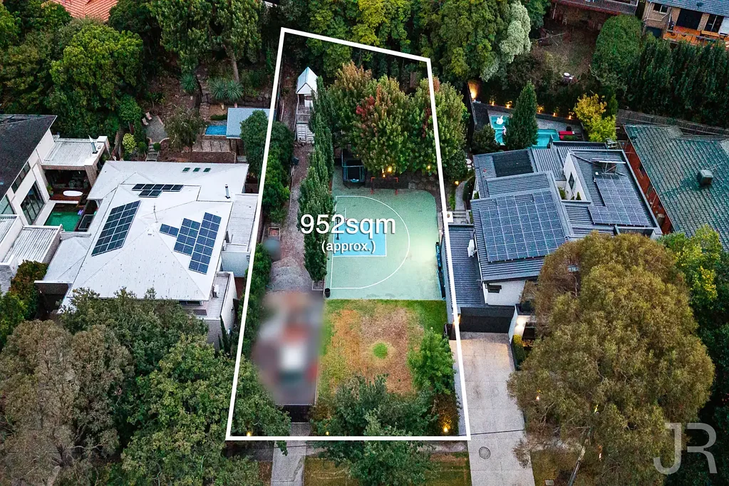 33 Langmore Lane, Berwick, VIC 3806