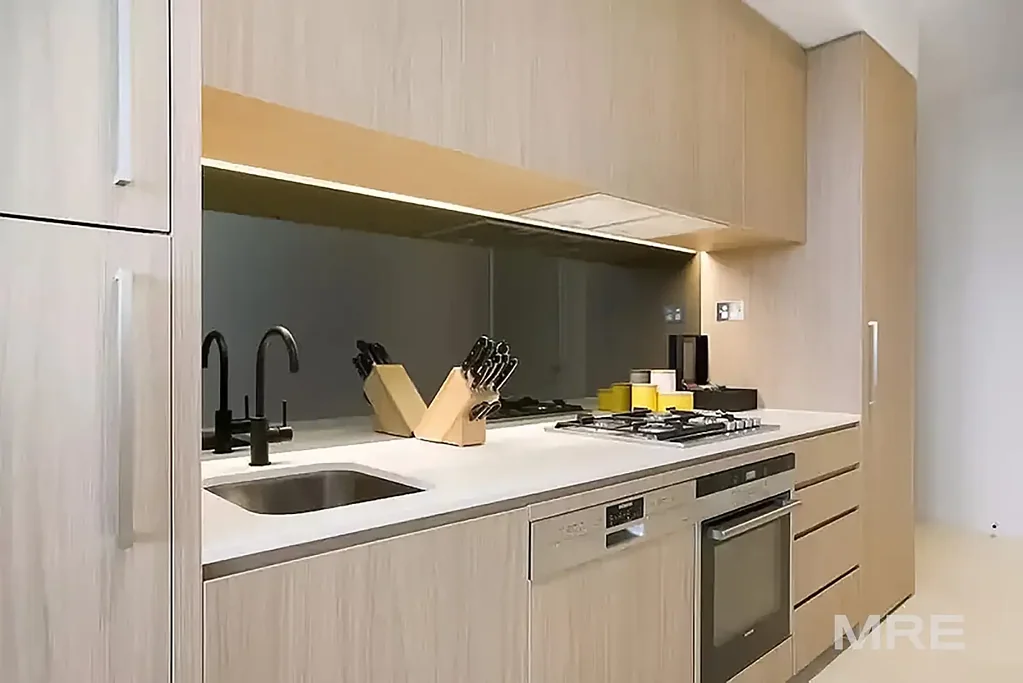 Fully furnished city retreat with designer style