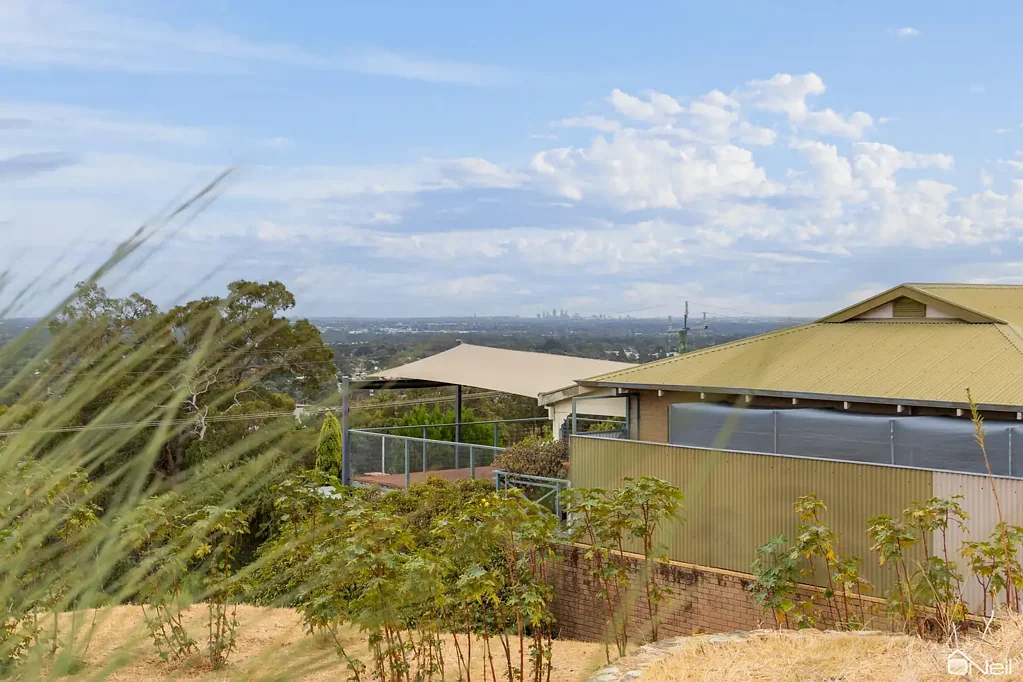 34 Carrick Road, Mount Richon, WA 6112
