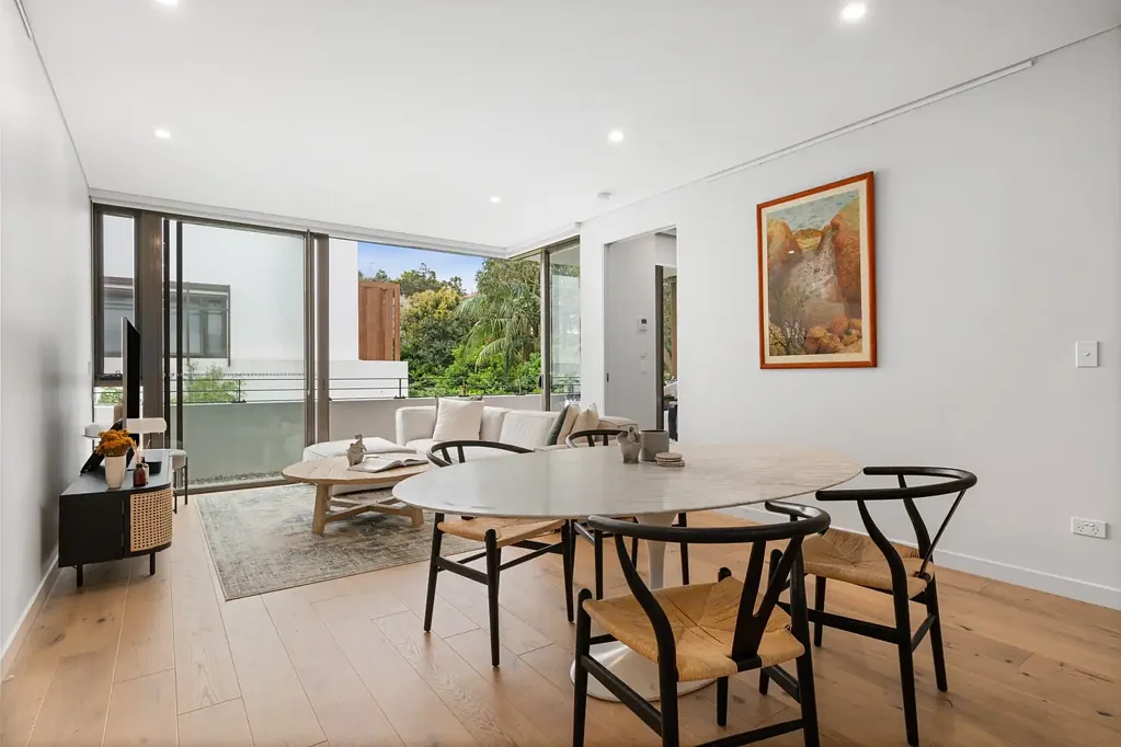 ** HOLDING DEPOSIT RECEIVED ** 

Luxury Two Bedroom Sanctuary in a Coveted Bondi Beach Address With Parking
