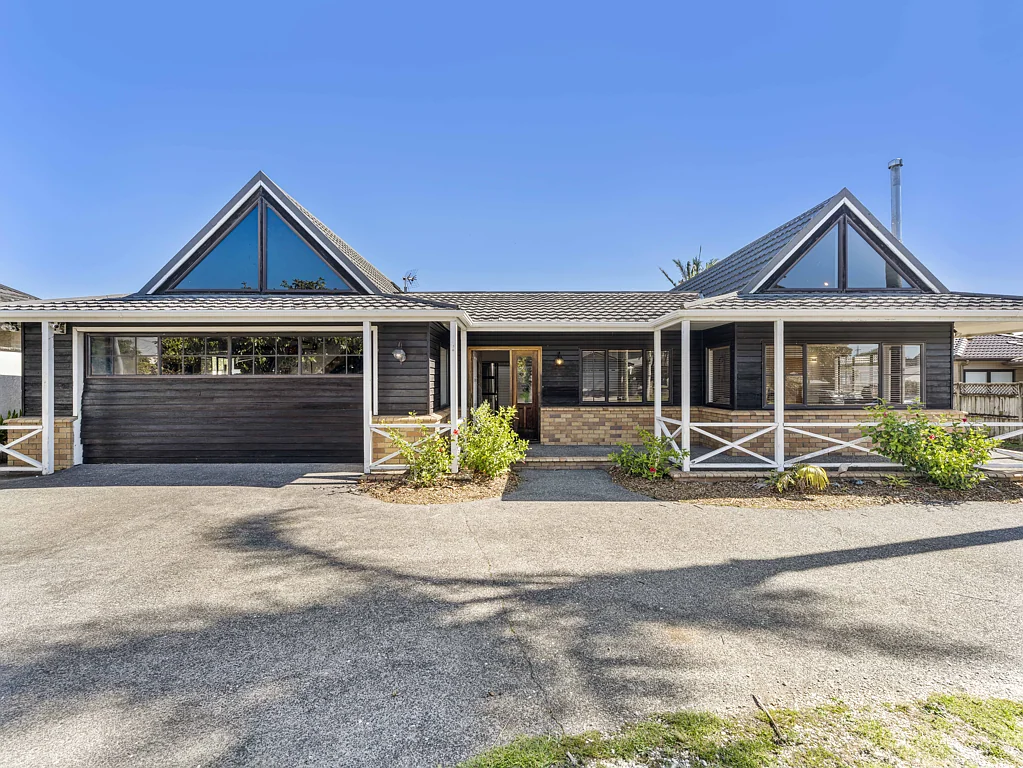 24 Charles Prevost Drive, The Gardens, Manukau City, Auckland