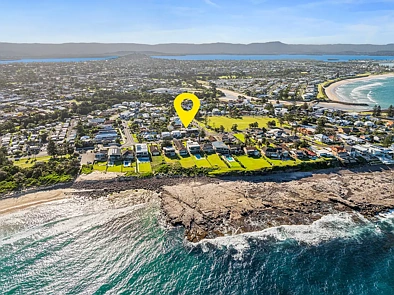 Barrack Point 3chambre Beachside Position, Endless Potential - Opposite the Park, Steps to the Sand