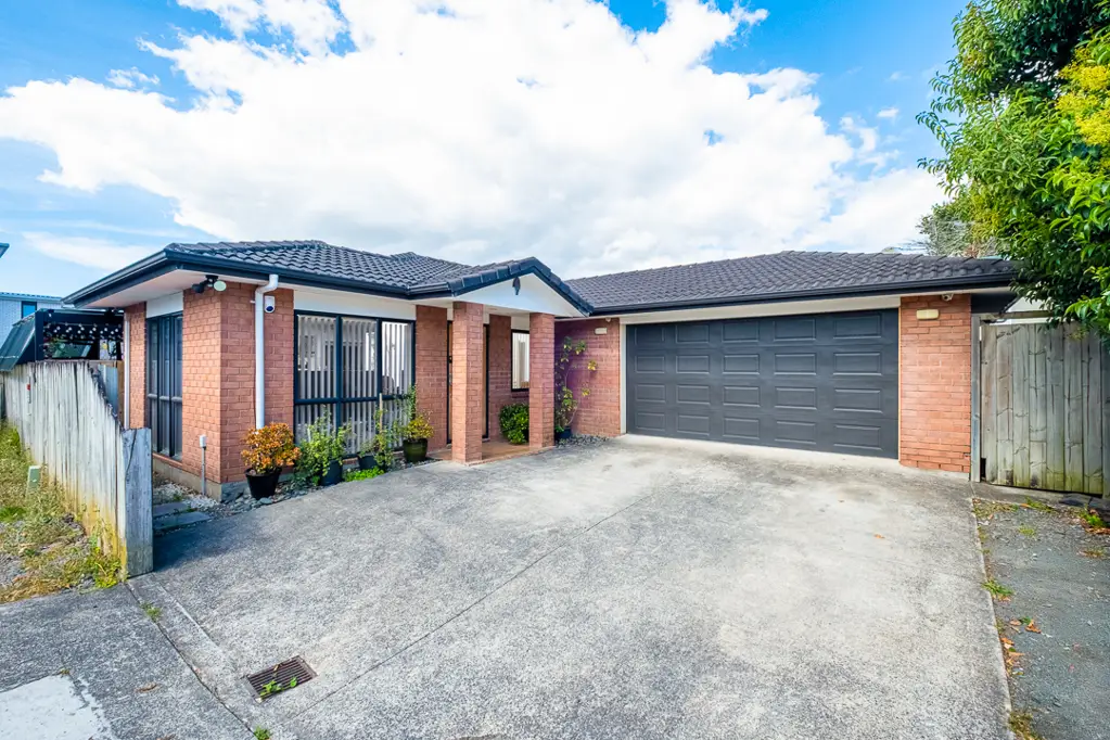 Mangere East 4Moenga Brick and Tile Easy-Care Family Home