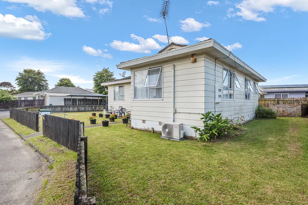 1/16 Trimdon Street, Randwick Park, Manukau City, Auckland