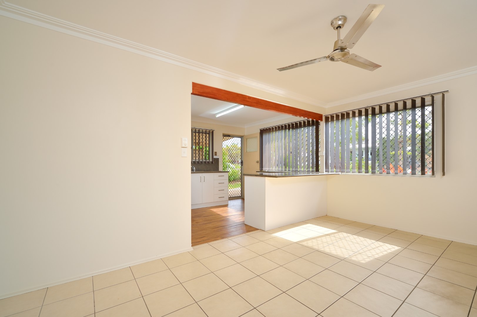 99 BARNEY ST, BARNEY POINT QLD 4680, 0部屋, 0バスルーム, Unit