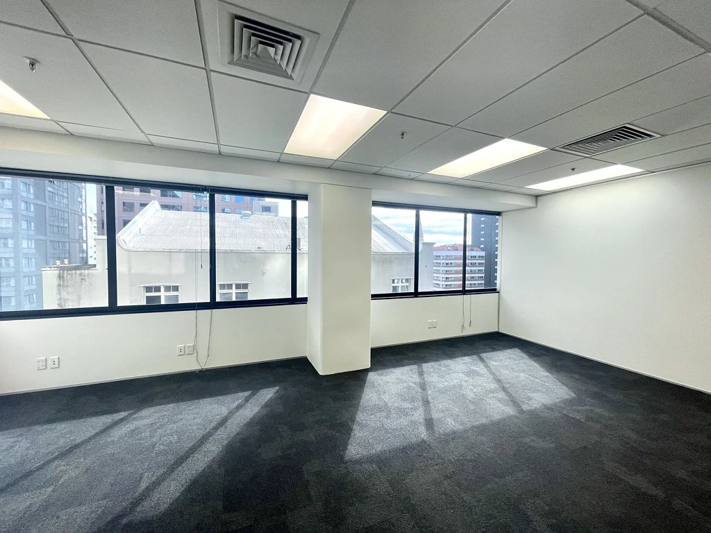 Auckland Central Turn-Key Suite With Views