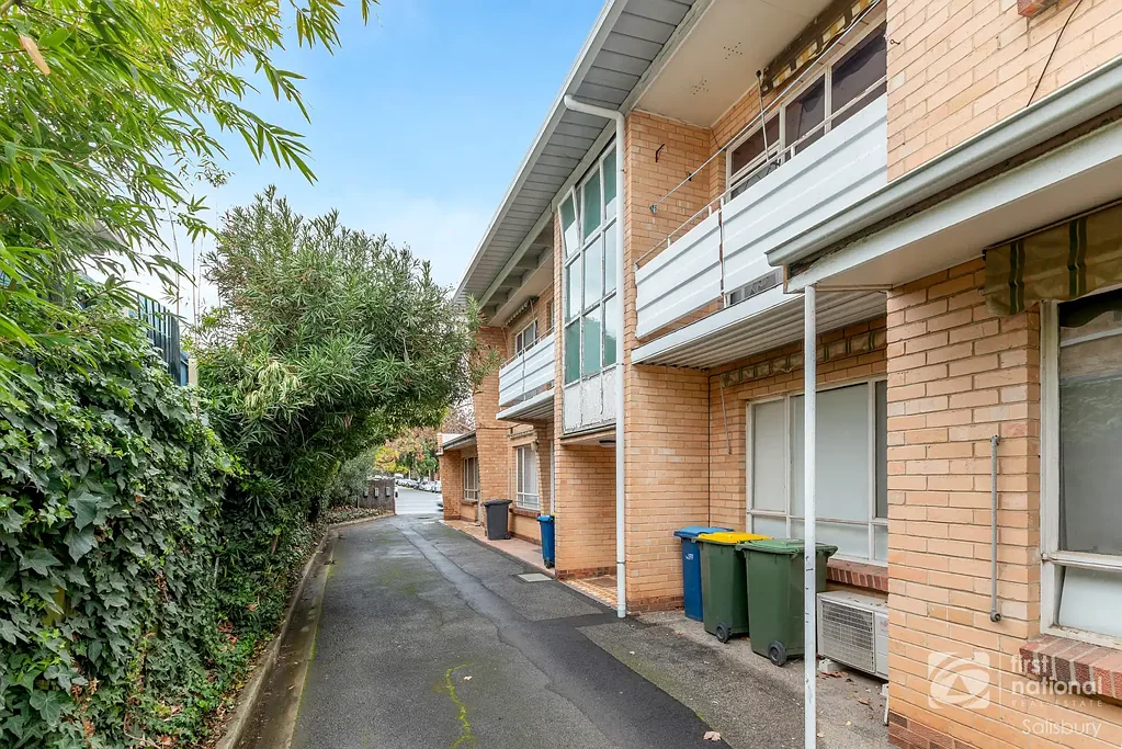 Clarence Park 1房  NEAT & TIDY LIVING IN BLUE CHIP LOCATION!