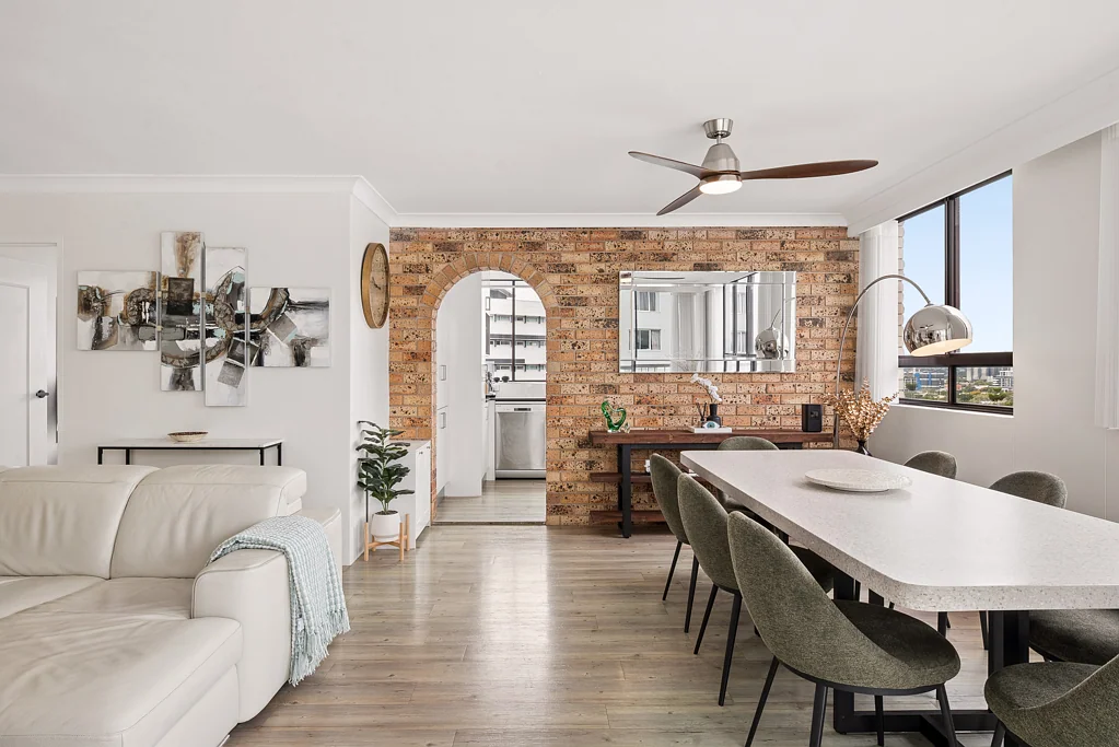 Kangaroo Point 3Kwarto Riverside Living with Scenic Inner-City Views