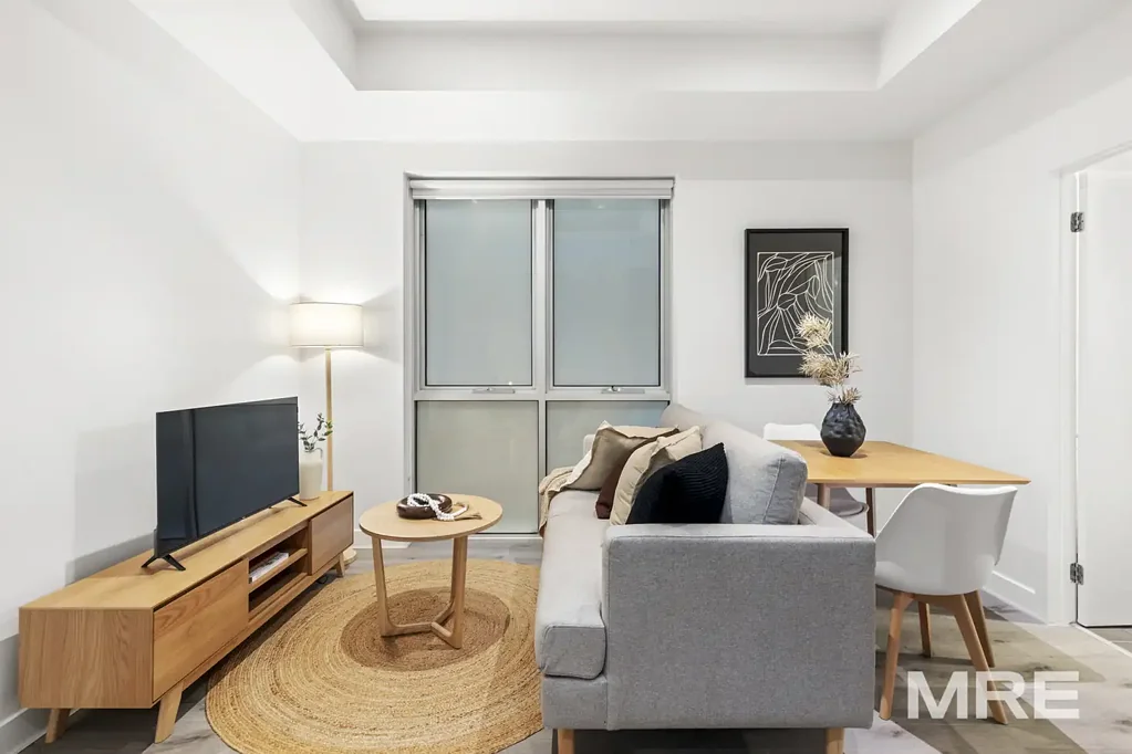 Fully furnished in the heart of Melbourne