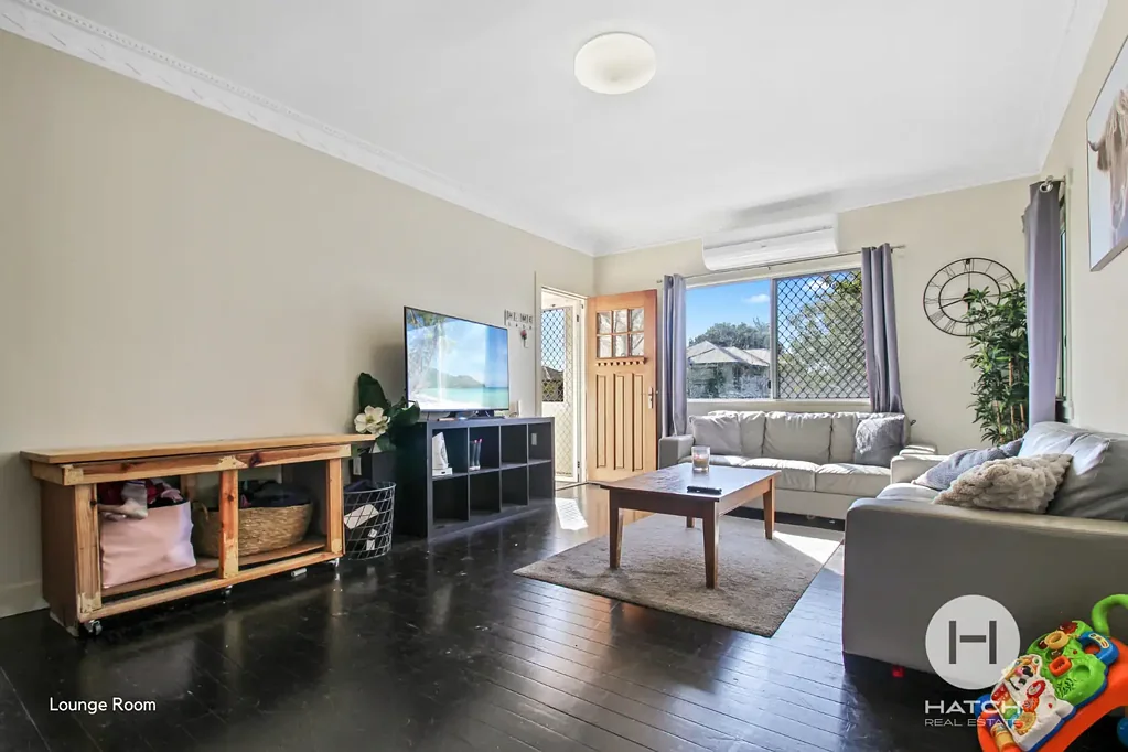 Lovely Post-War Home!