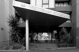 213/99 Whiteman Street, Southbank