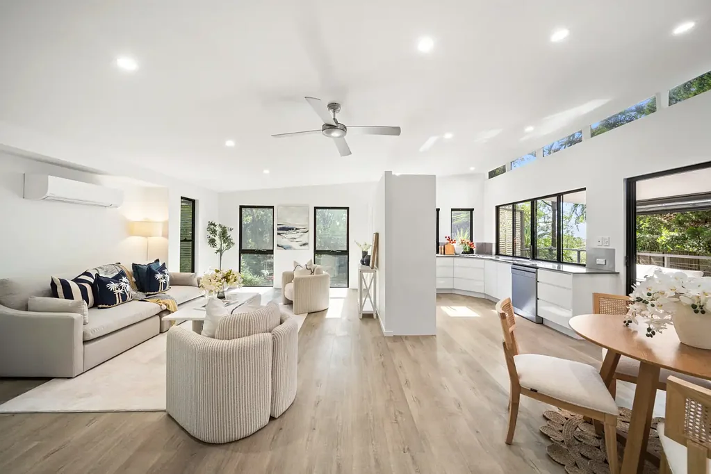 Coolum Beach 5房  Private Family Home with Pool & Ocean Outlook