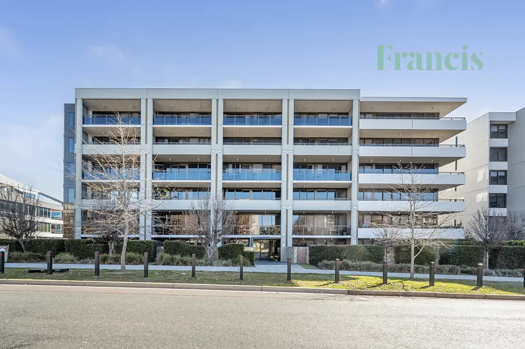 Barton 2房  Perfect NE aspect | Sophisticated Living with Panoramic Water Views in Prestigious Governor Place