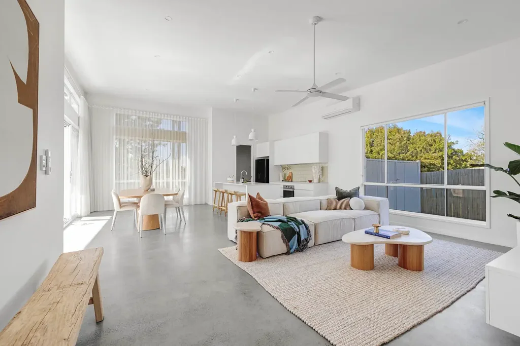 Southport 4Phòng ngủ Modern Living, Elevated by Space and Light