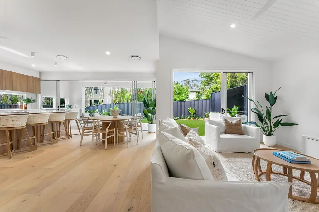 Southport 5غرفة نوم A Rare Brand-New Dual Residence in a Premier Southport Pocket