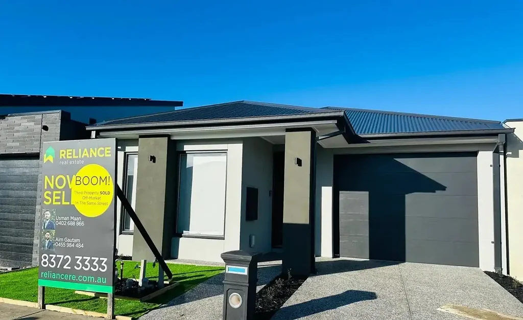 54 Mealie Avenue, Mickleham, VIC 3064