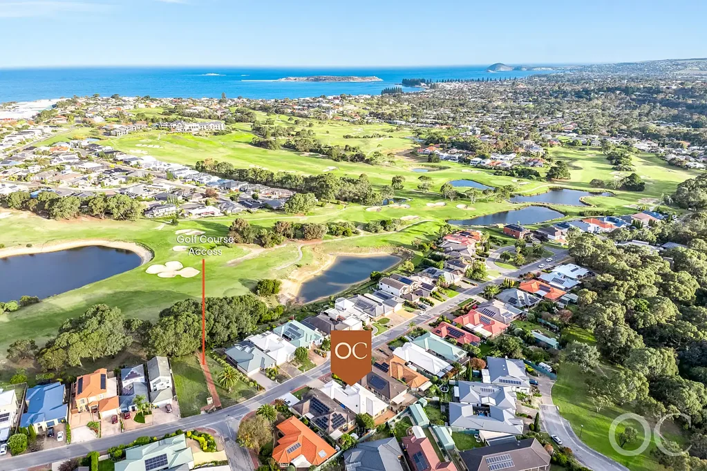 Mccracken 4Kwarto Open the Door to Golf Course Coastal Living