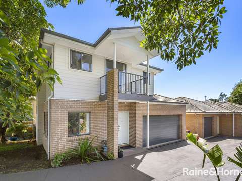 Gerringong 3 Bedroom Split level Townhouse in a peaceful location