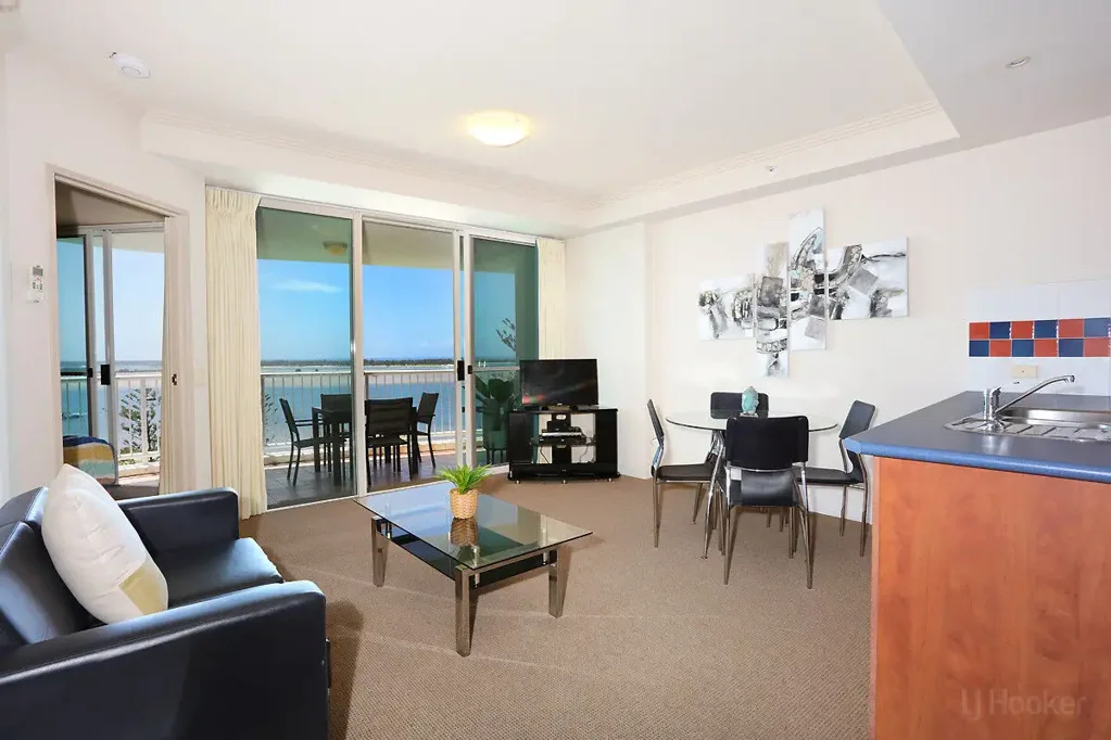 802/182-192 Marine Parade, Labrador, QLD 4215