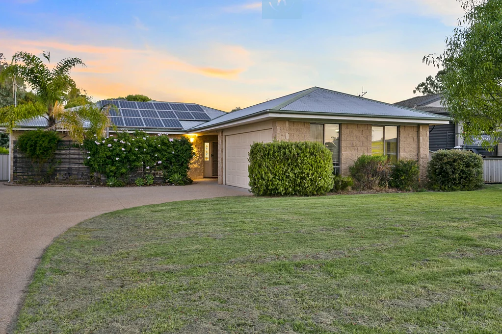 27 Riley Court, Tocumwal, NSW 2714
