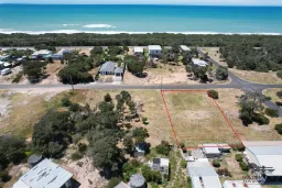 36-38 Beachcomber Road, Golden Beach