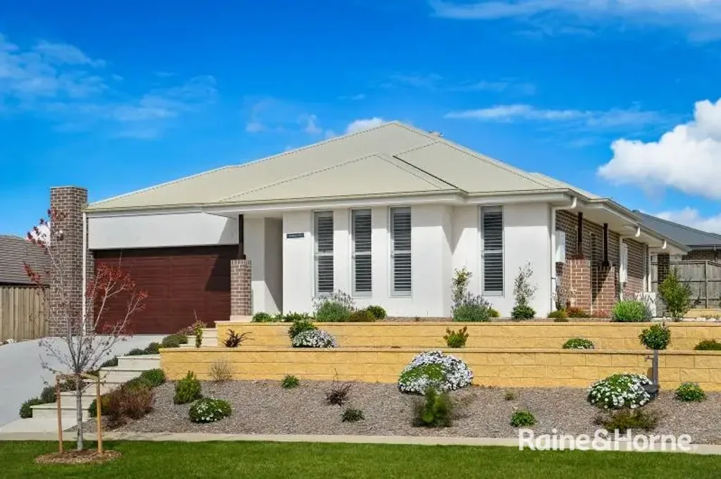 4 Bedroom Home in the Darraby Estate