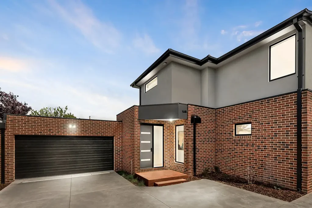 Clayton 4침실 Modern Elegance Meets Effortless Family Living