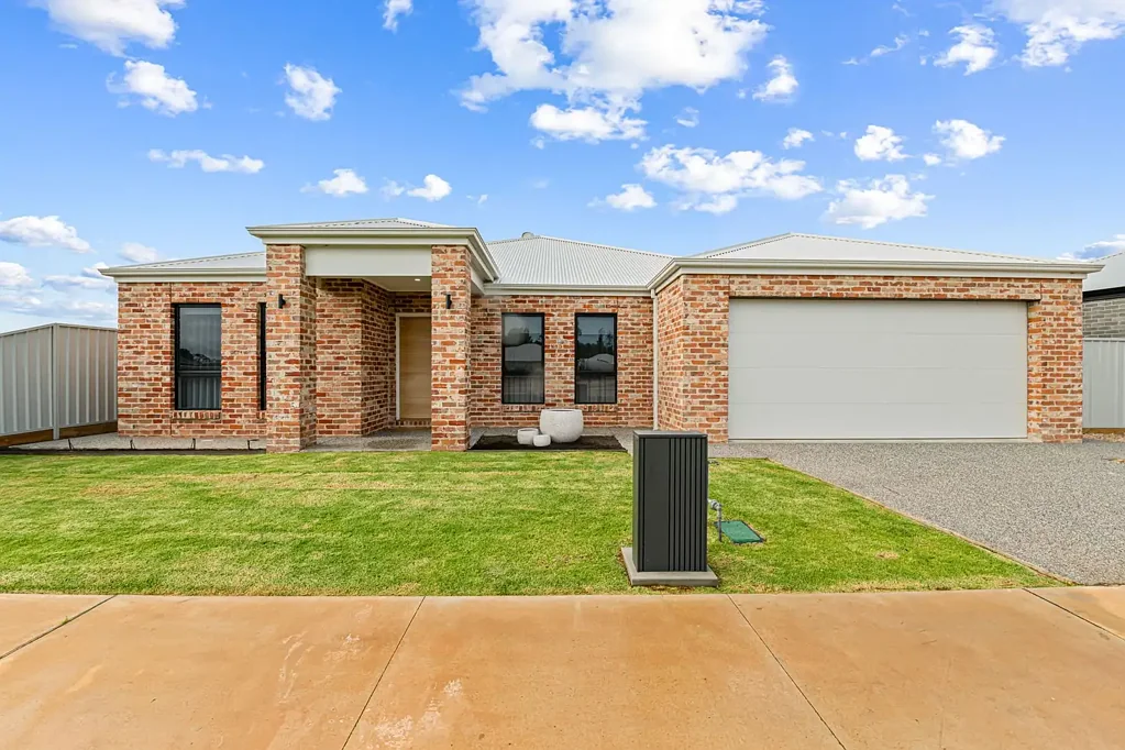 28 Mayne Boulevard, Irymple, VIC 3498