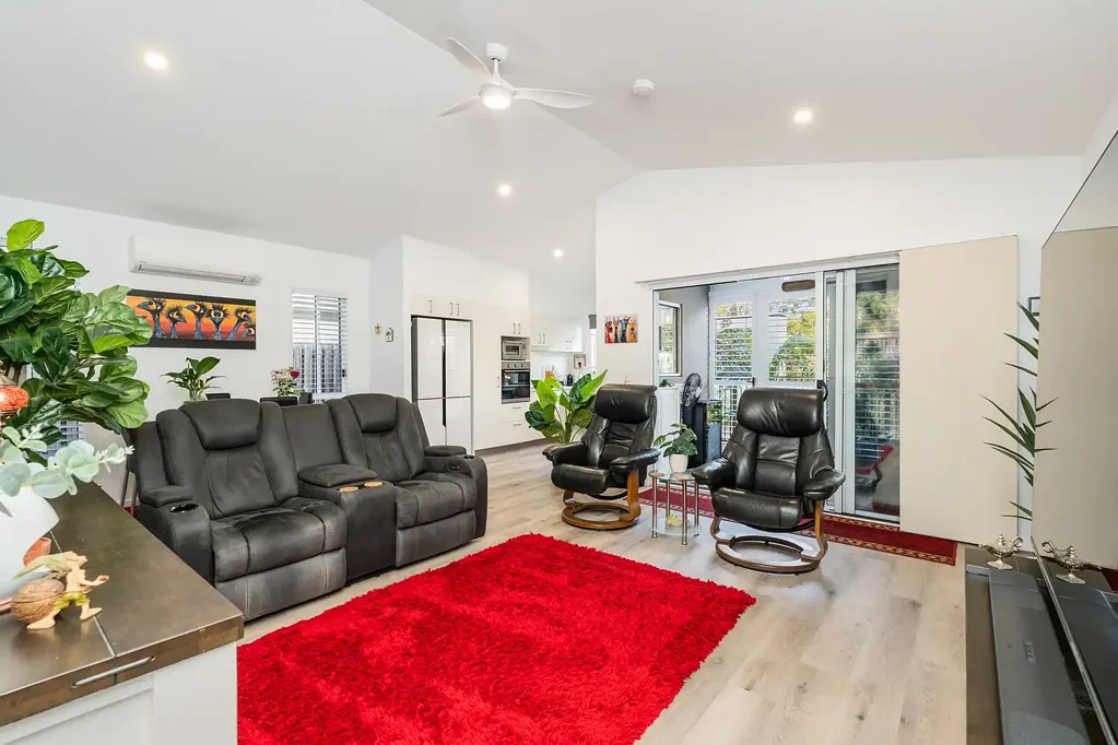 Urangan 2कमरा Prime Corner Property - Tranquil Outlook