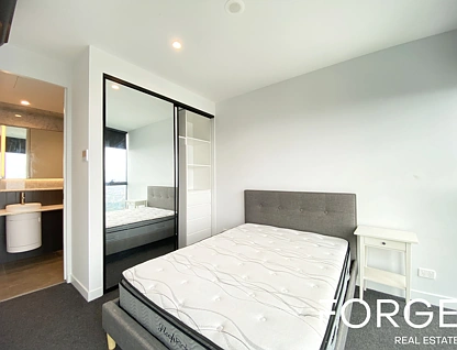 7909/228 La Trobe Street, Melbourne, Melbourne CBD, 2 침실, 2 욕실, Apartment