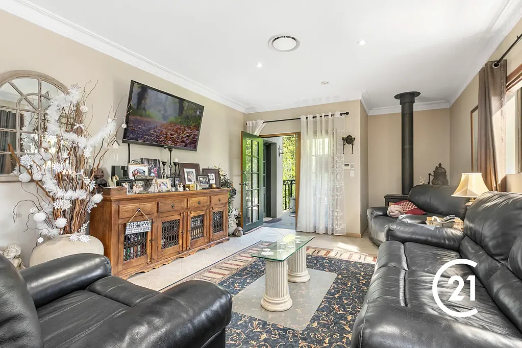 Fairfield East 8 Bedroom Grand 3-Storey Full Brick Family Home with Investment Potential