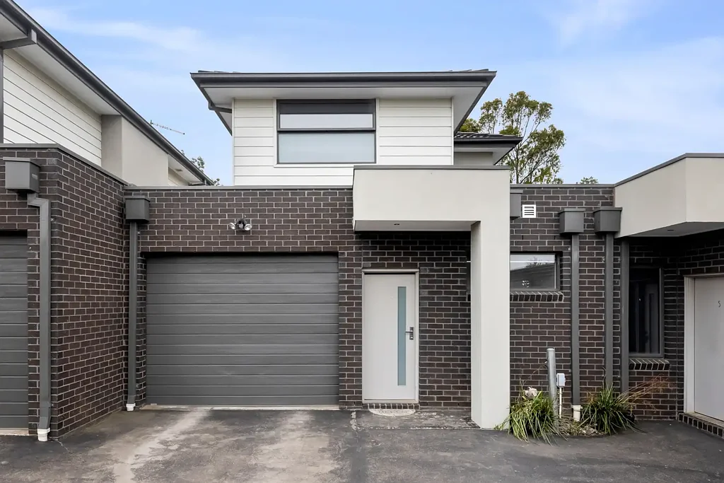Townhouse in Pascoe Vale